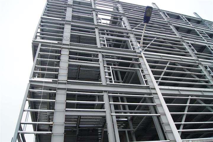 上海高层钢结构的支撑布置与构造需要符合哪些规范